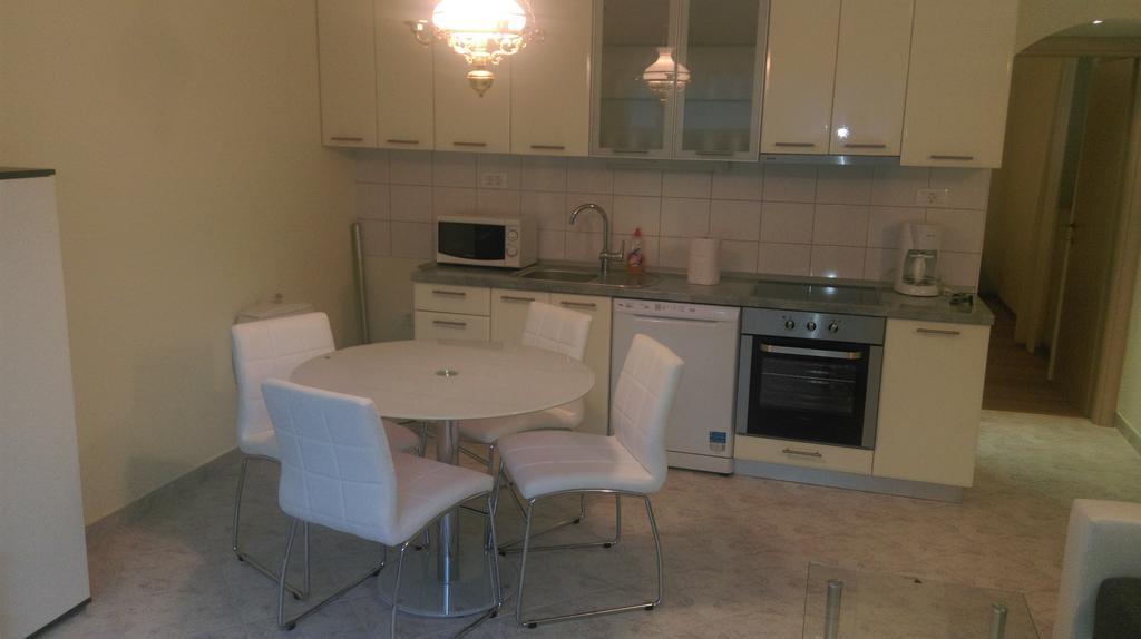 Mikuljan Apartments Stobreč Exterior foto